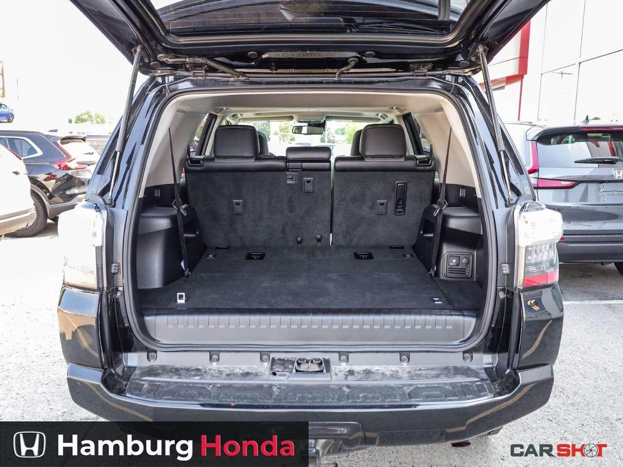 2022 Toyota 4Runner 4WD Photo