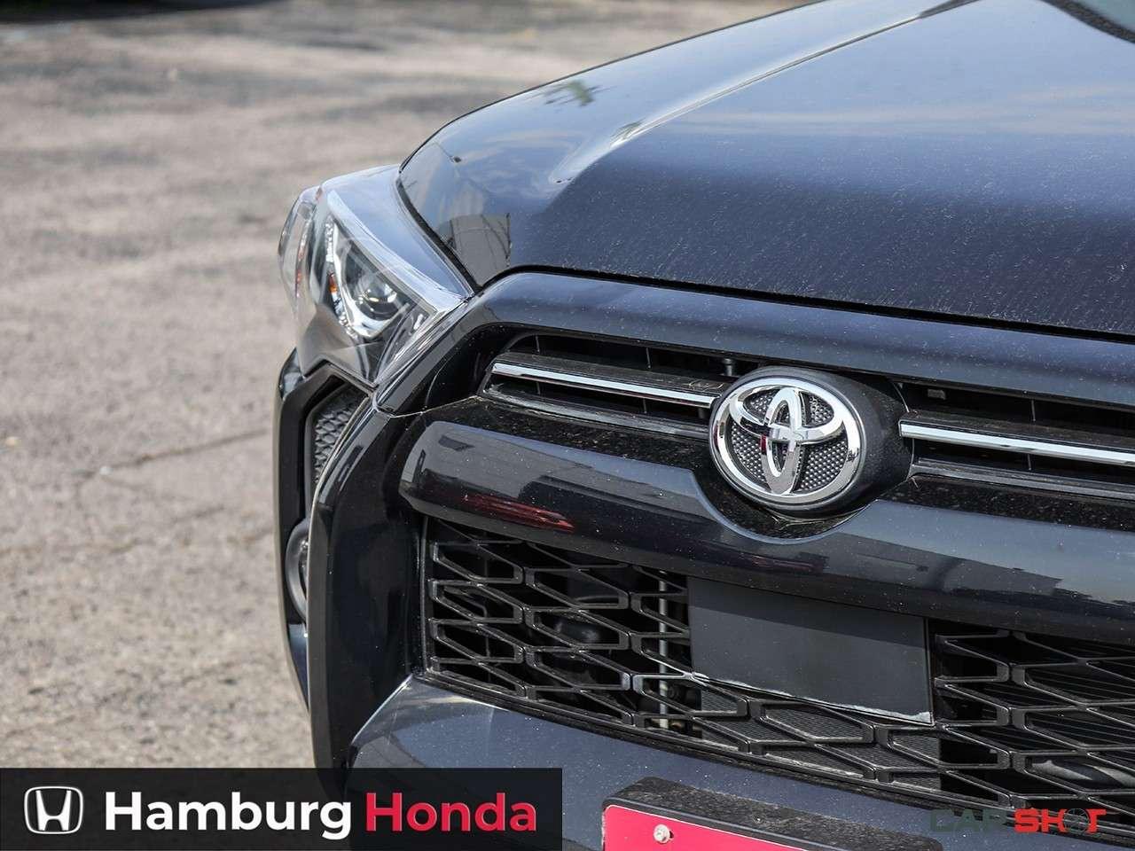 2022 Toyota 4Runner 4WD Photo