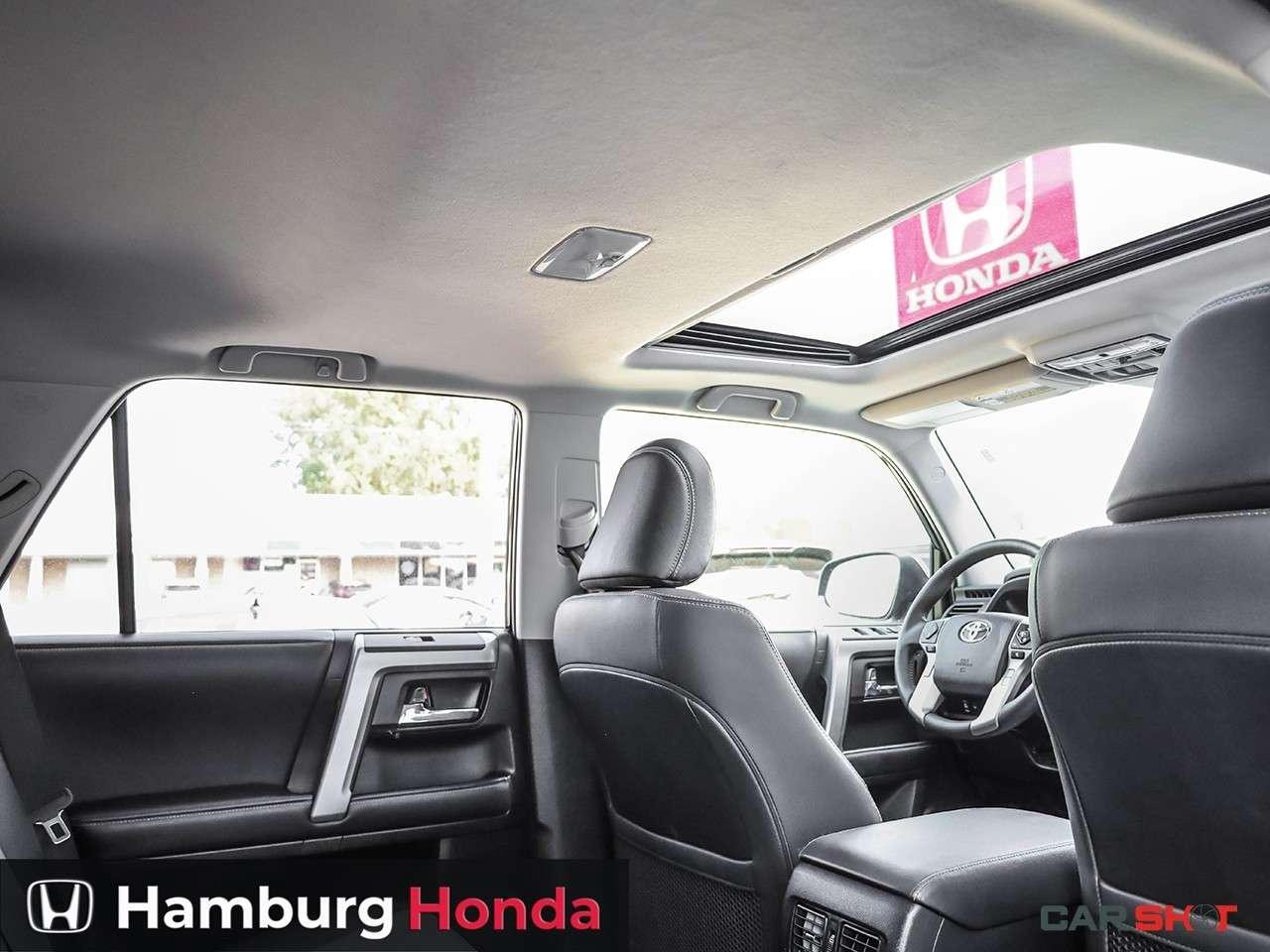 2022 Toyota 4Runner 4WD Photo