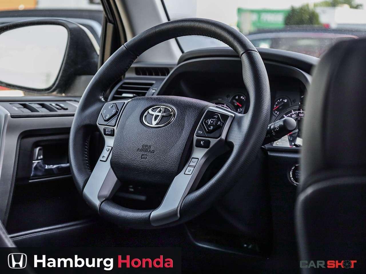 2022 Toyota 4Runner 4WD Photo