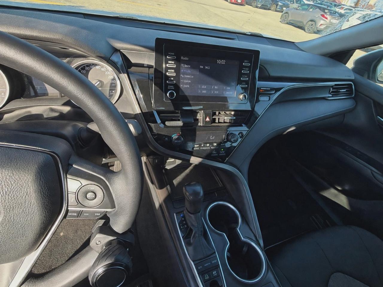 2021 Toyota Camry Hybrid LE Photo