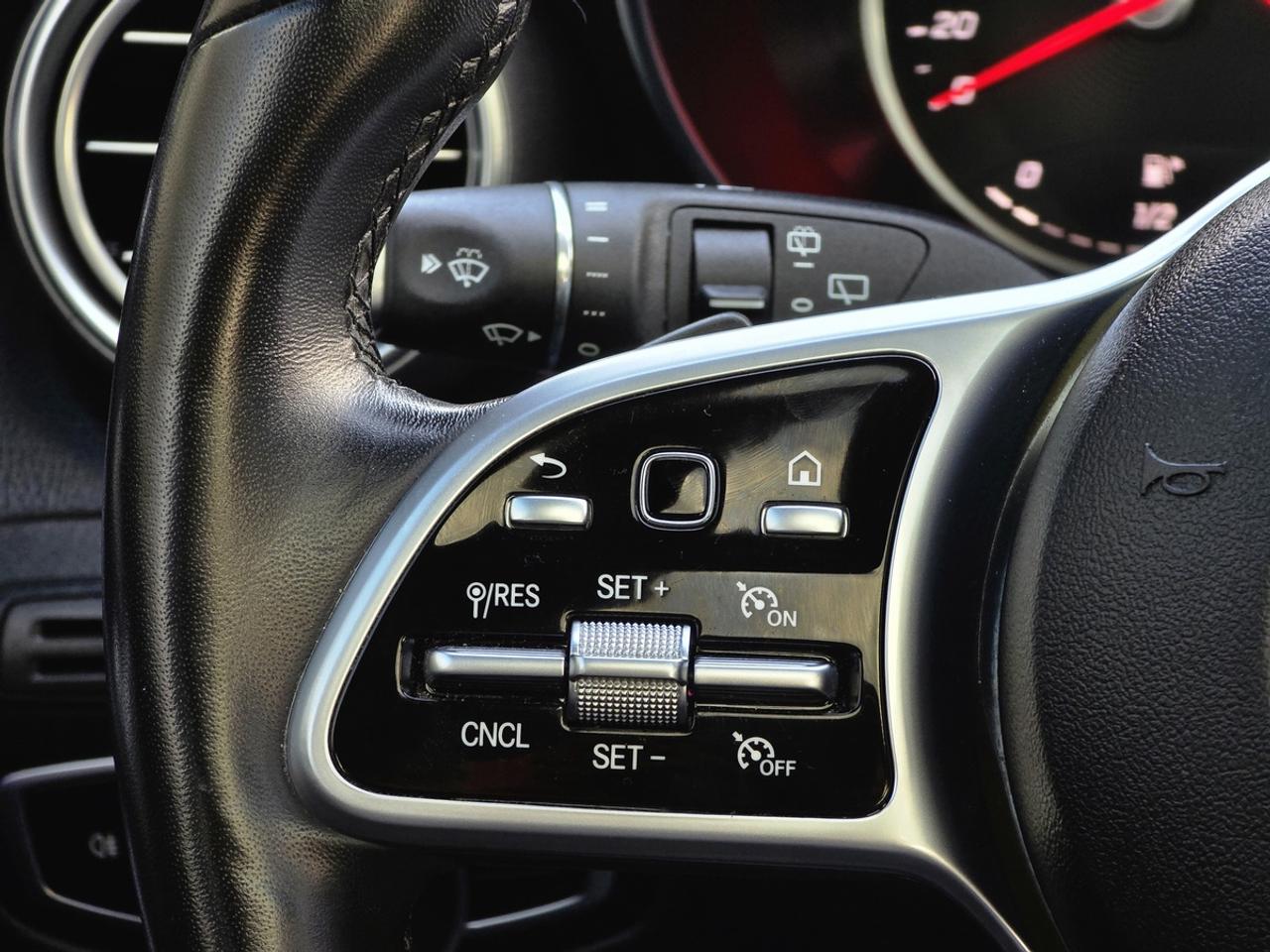 2021 Mercedes-Benz GLC 300 AMG 4Matic Photo
