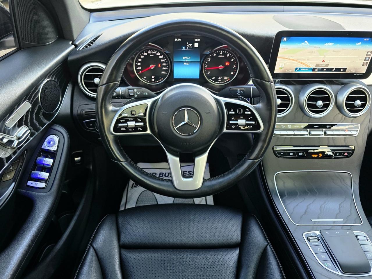 2021 Mercedes-Benz GLC 300 AMG 4Matic Photo