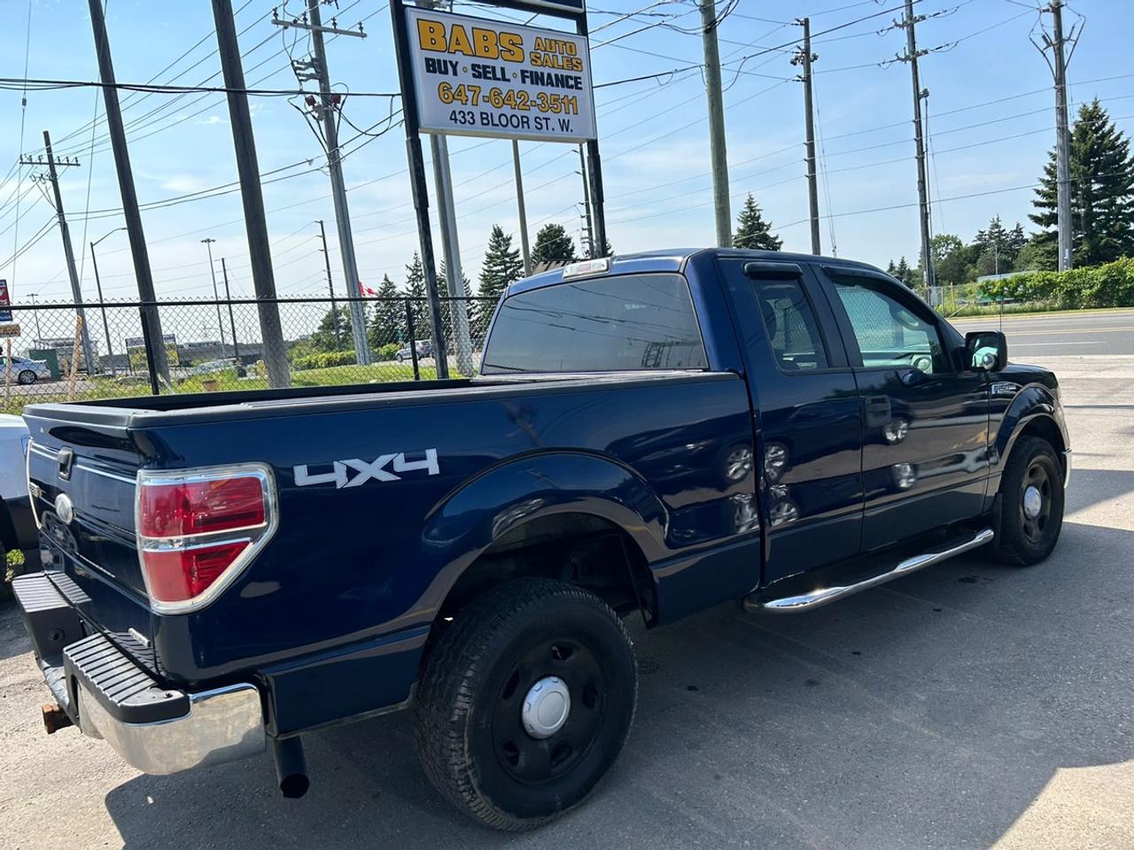 2011 Ford F-150 XLT Photo