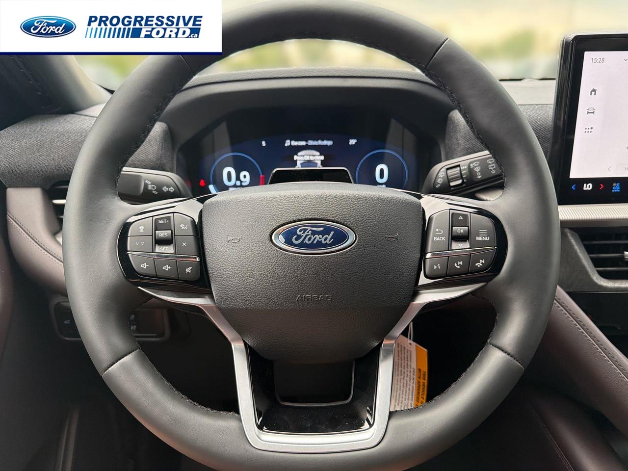 2026 Ford Explorer Platinum 4dr 4x4 Photo