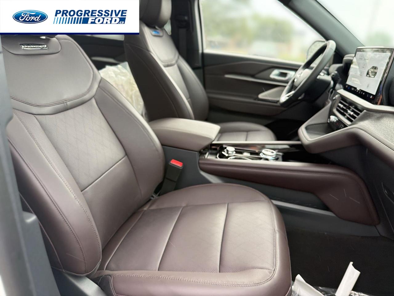 2026 Ford Explorer Platinum 4dr 4x4 Photo