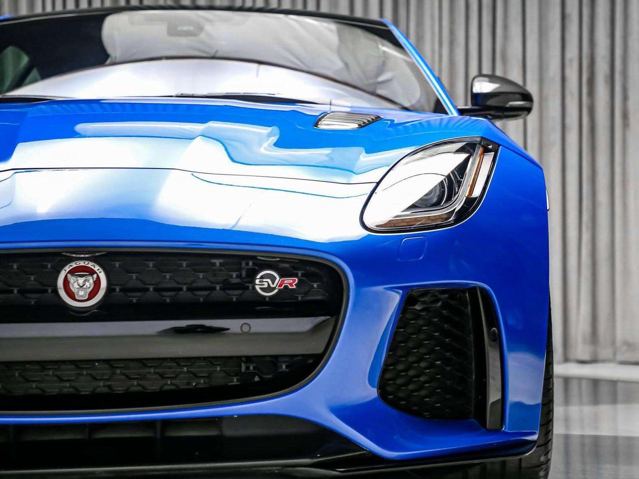 2017 Jaguar F-Type SVR AWD V8 SC 575HP CARBONCERAMIC NOACCIDNT LOWKM Photo