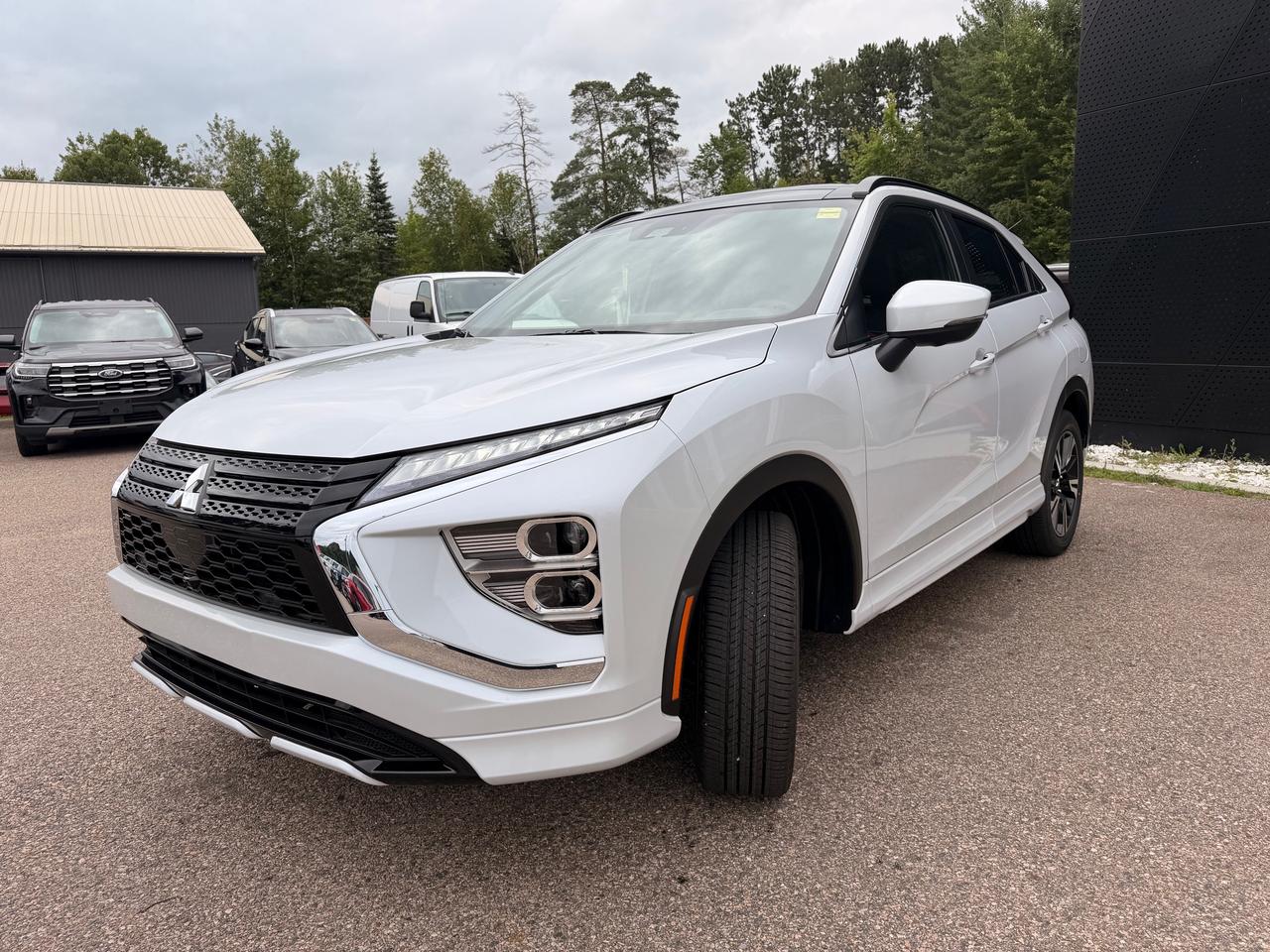 2026 Mitsubishi Eclipse Cross GT 4dr S-AWC Photo2