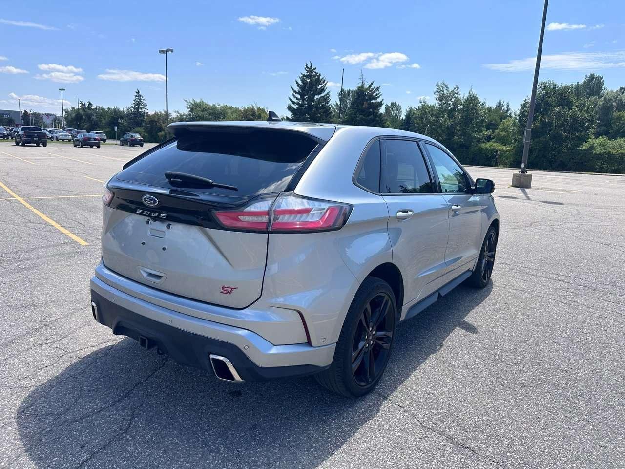 2021 Ford Edge ST Photo