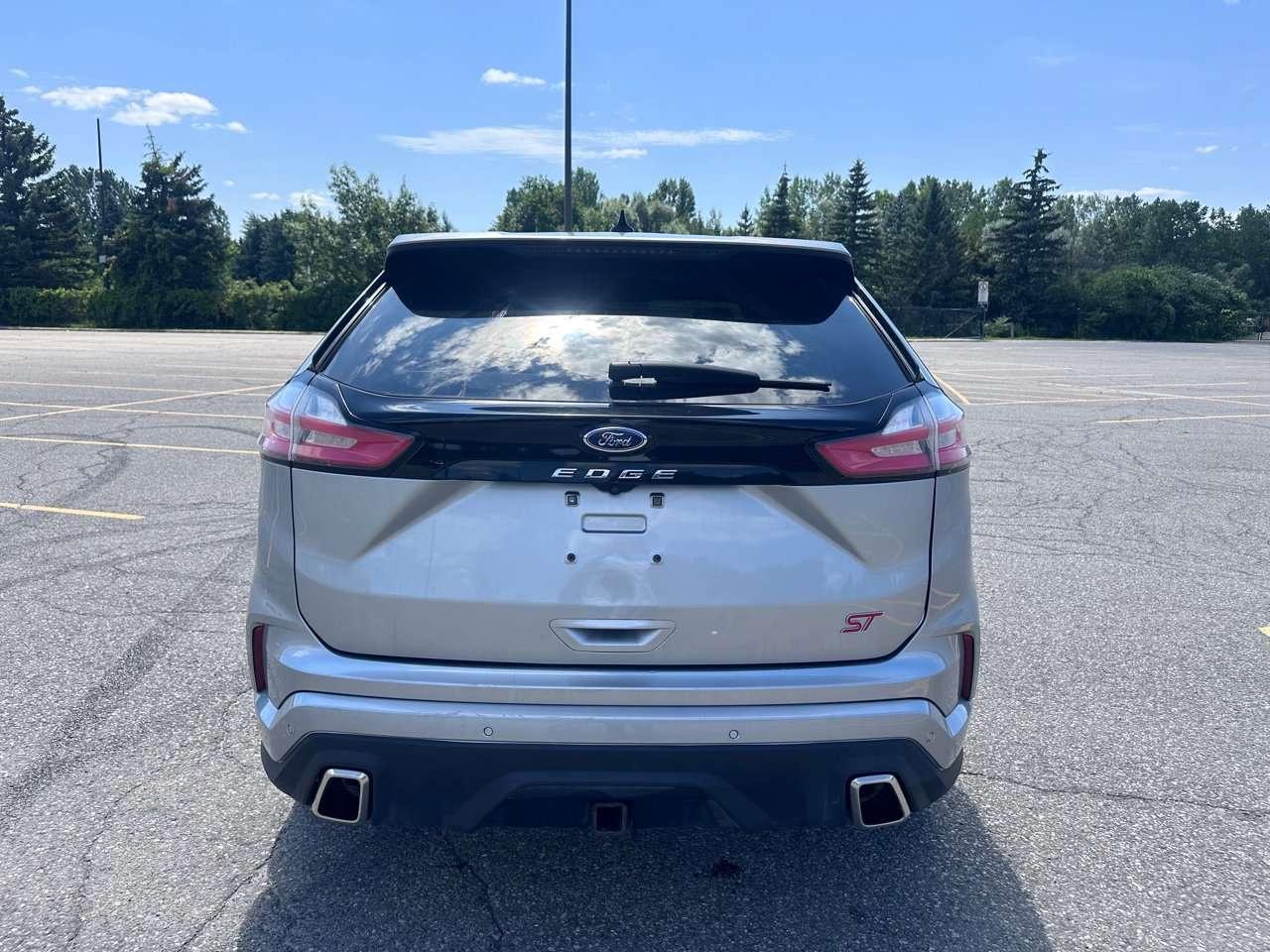 2021 Ford Edge ST Photo