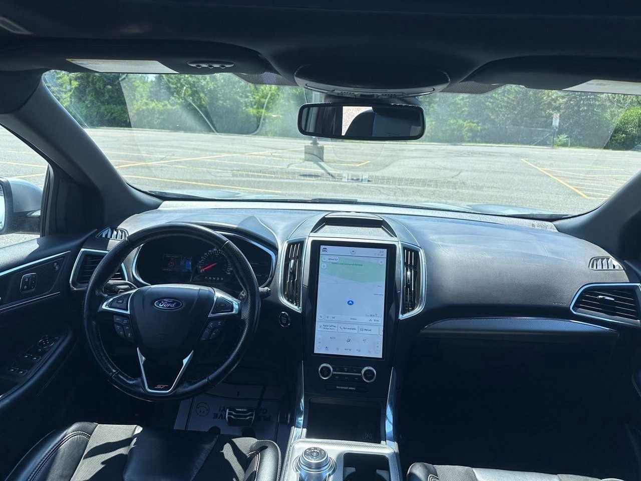 2021 Ford Edge ST Photo