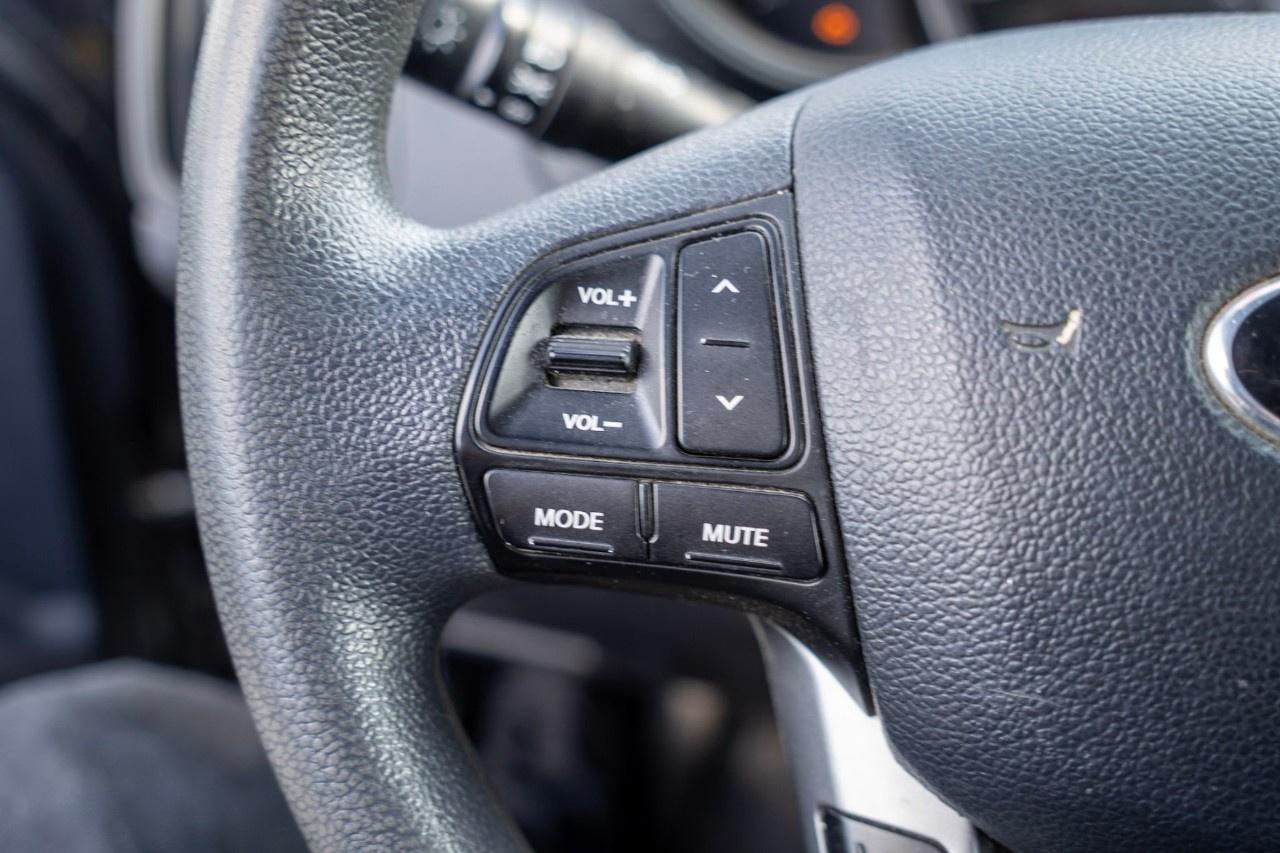 2014 Kia Rio  Photo