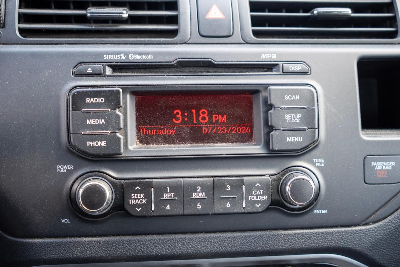 2014 Kia Rio  Photo