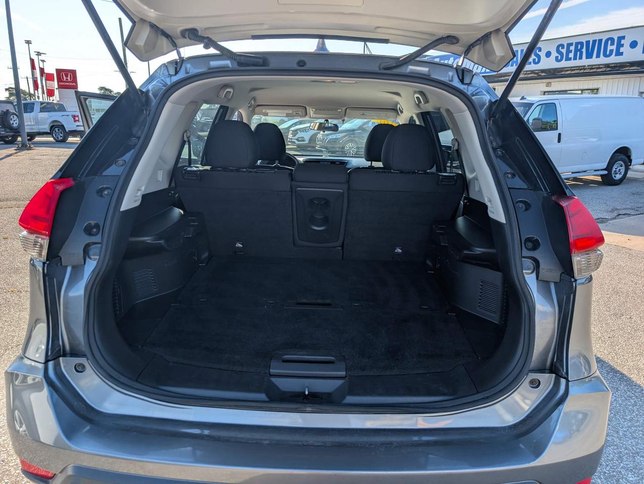 2017 Nissan Rogue S 4dr All-wheel Drive Photo