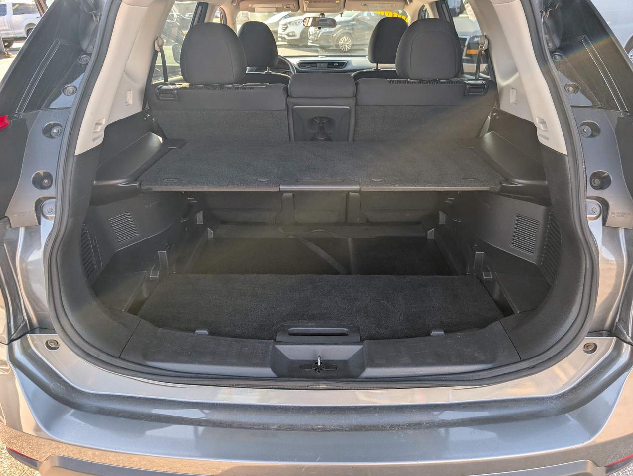 2017 Nissan Rogue S 4dr All-wheel Drive Photo