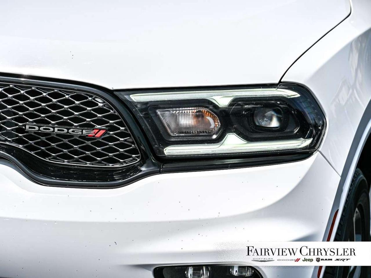 2022 Dodge Durango SXT AWD BLACK TOP PKG   TRAILER TOW   POWER TAILGATE   REMOTE START   NAV   CAPTAINS Photo