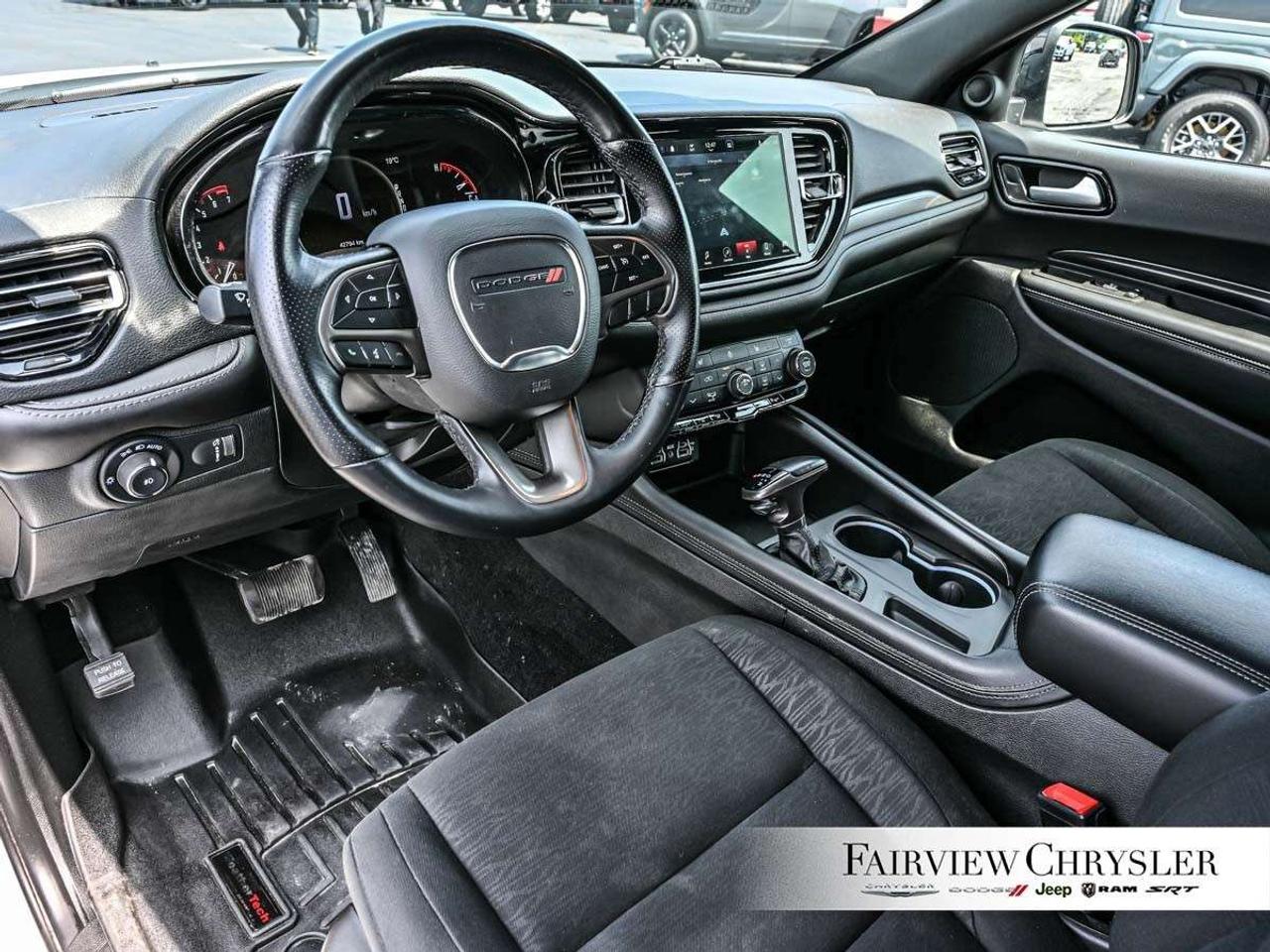 2022 Dodge Durango SXT AWD BLACK TOP PKG   TRAILER TOW   POWER TAILGATE   REMOTE START   NAV   CAPTAINS Photo