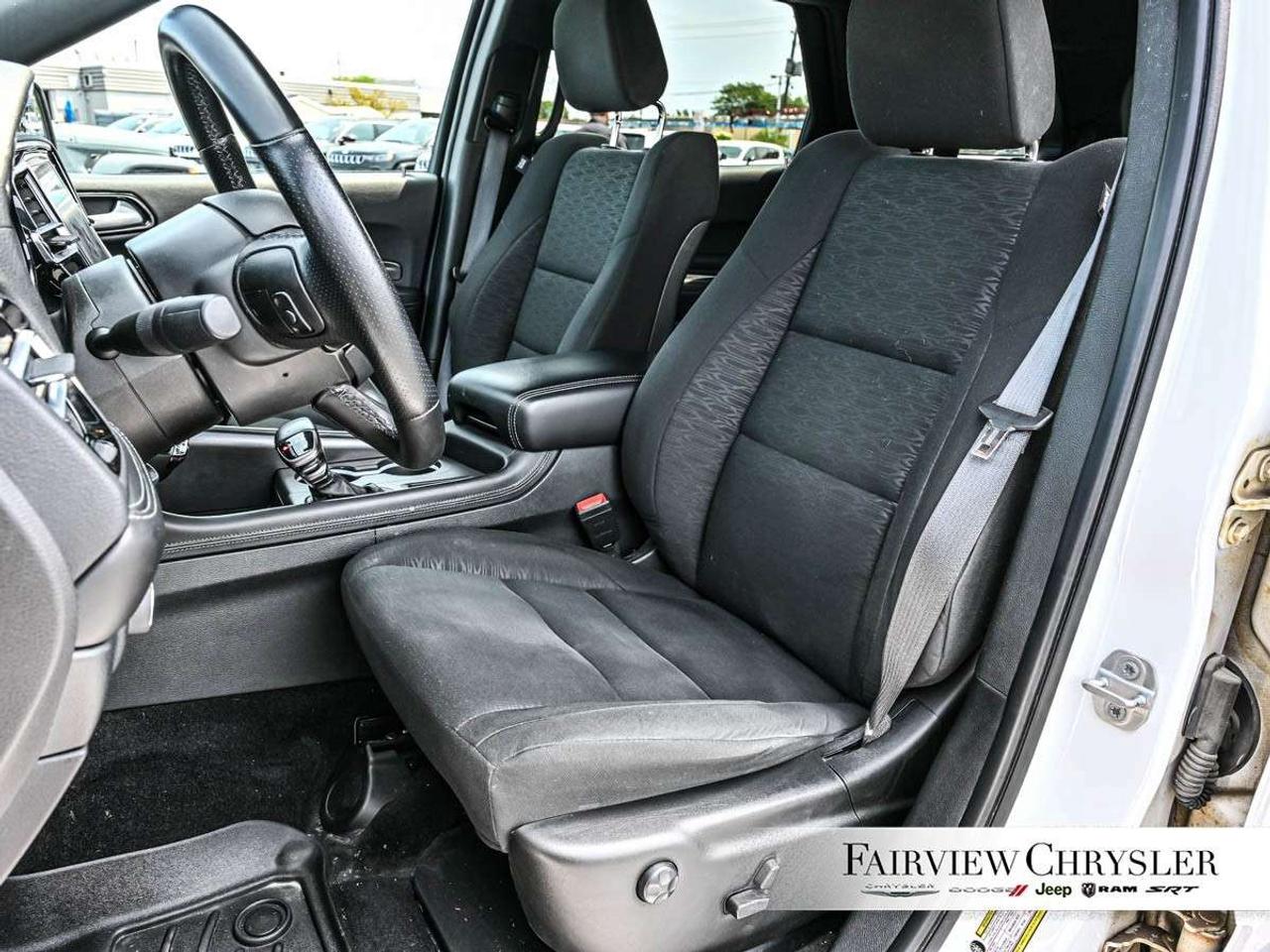 2022 Dodge Durango SXT AWD BLACK TOP PKG   TRAILER TOW   POWER TAILGATE   REMOTE START   NAV   CAPTAINS Photo