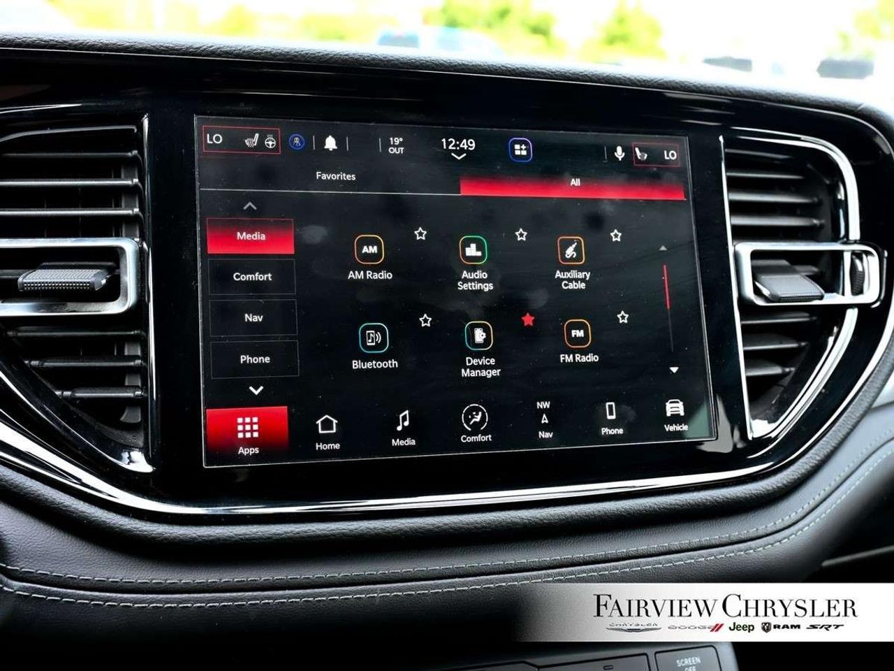 2022 Dodge Durango SXT AWD BLACK TOP PKG   TRAILER TOW   POWER TAILGATE   REMOTE START   NAV   CAPTAINS Photo