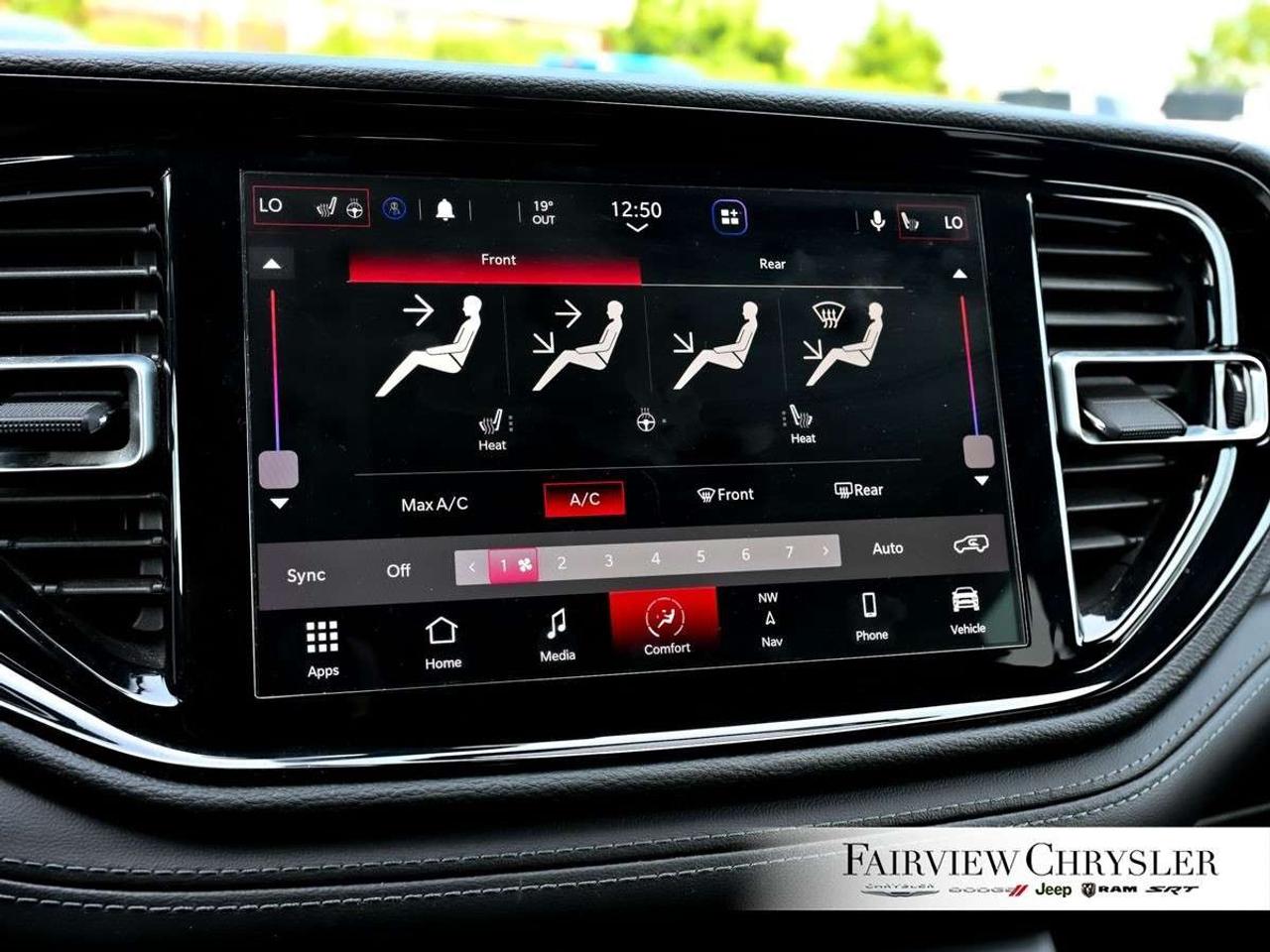 2022 Dodge Durango SXT AWD BLACK TOP PKG   TRAILER TOW   POWER TAILGATE   REMOTE START   NAV   CAPTAINS Photo