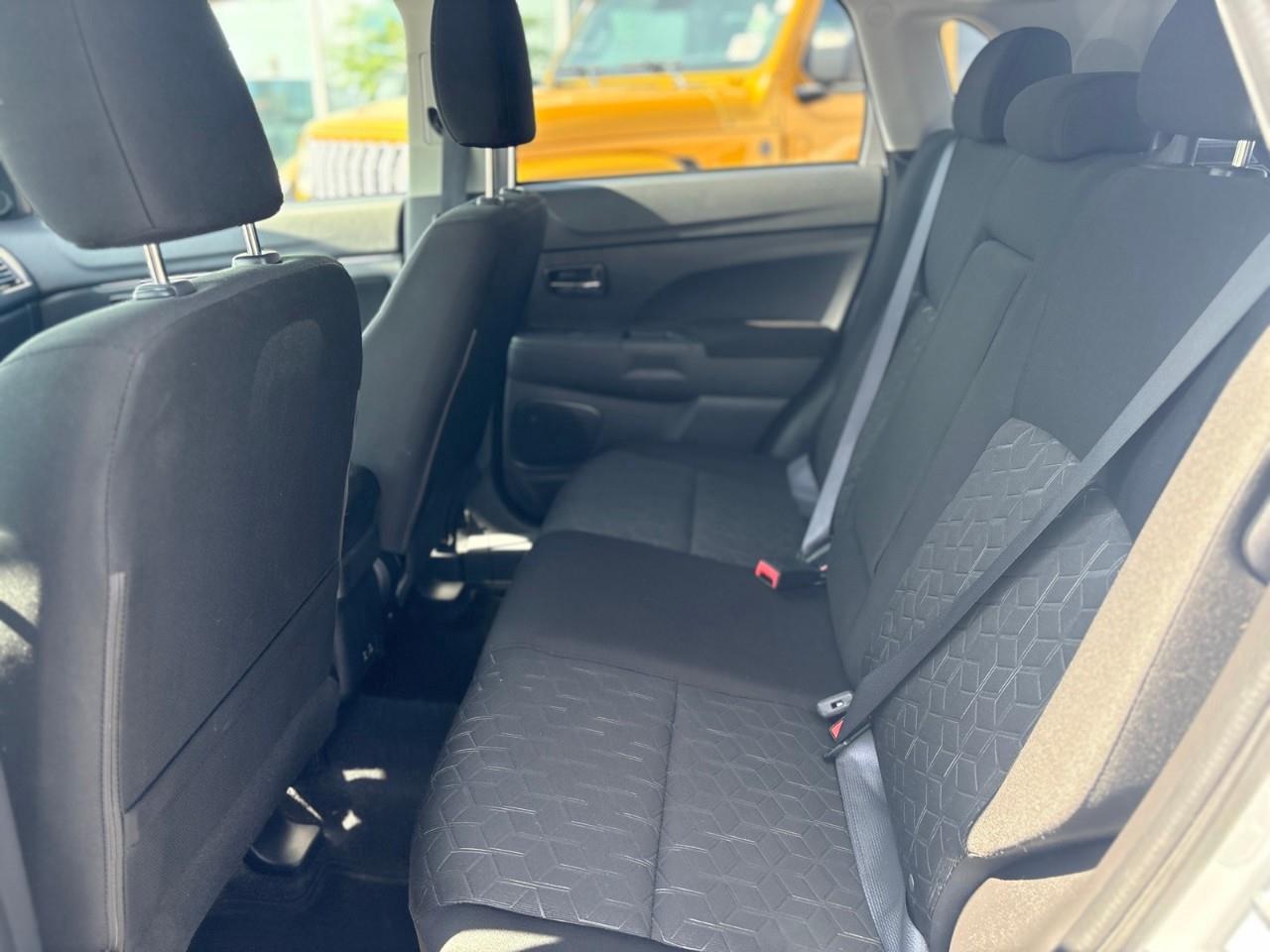 2024 Mitsubishi RVR SE 4dr AWC Photo