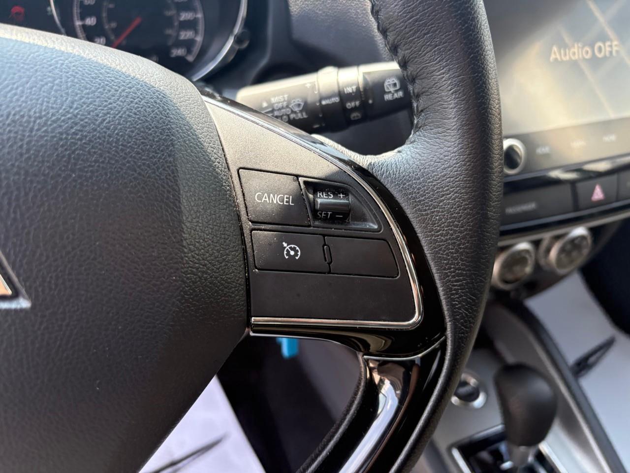 2024 Mitsubishi RVR SE 4dr AWC Photo