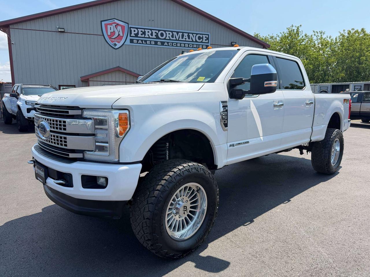 2019 Ford F-250 Platinum Photo0
