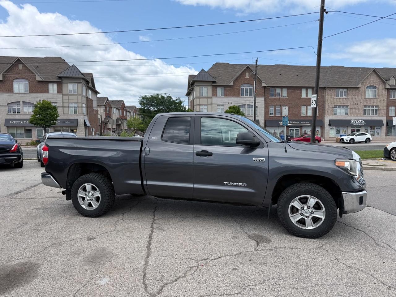 2018 Toyota Tundra SR5 Photo
