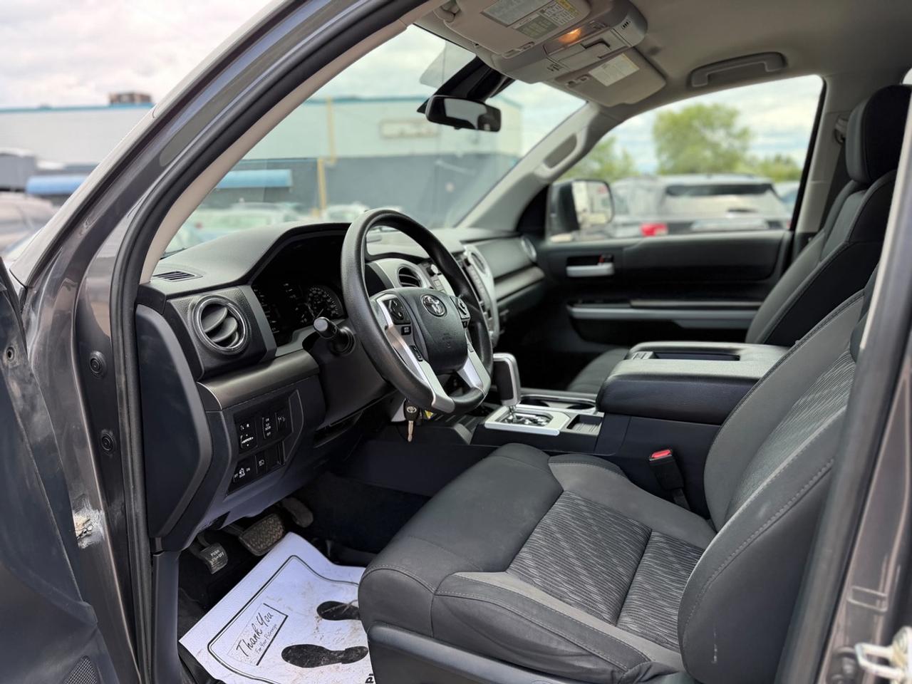 2018 Toyota Tundra SR5 Photo
