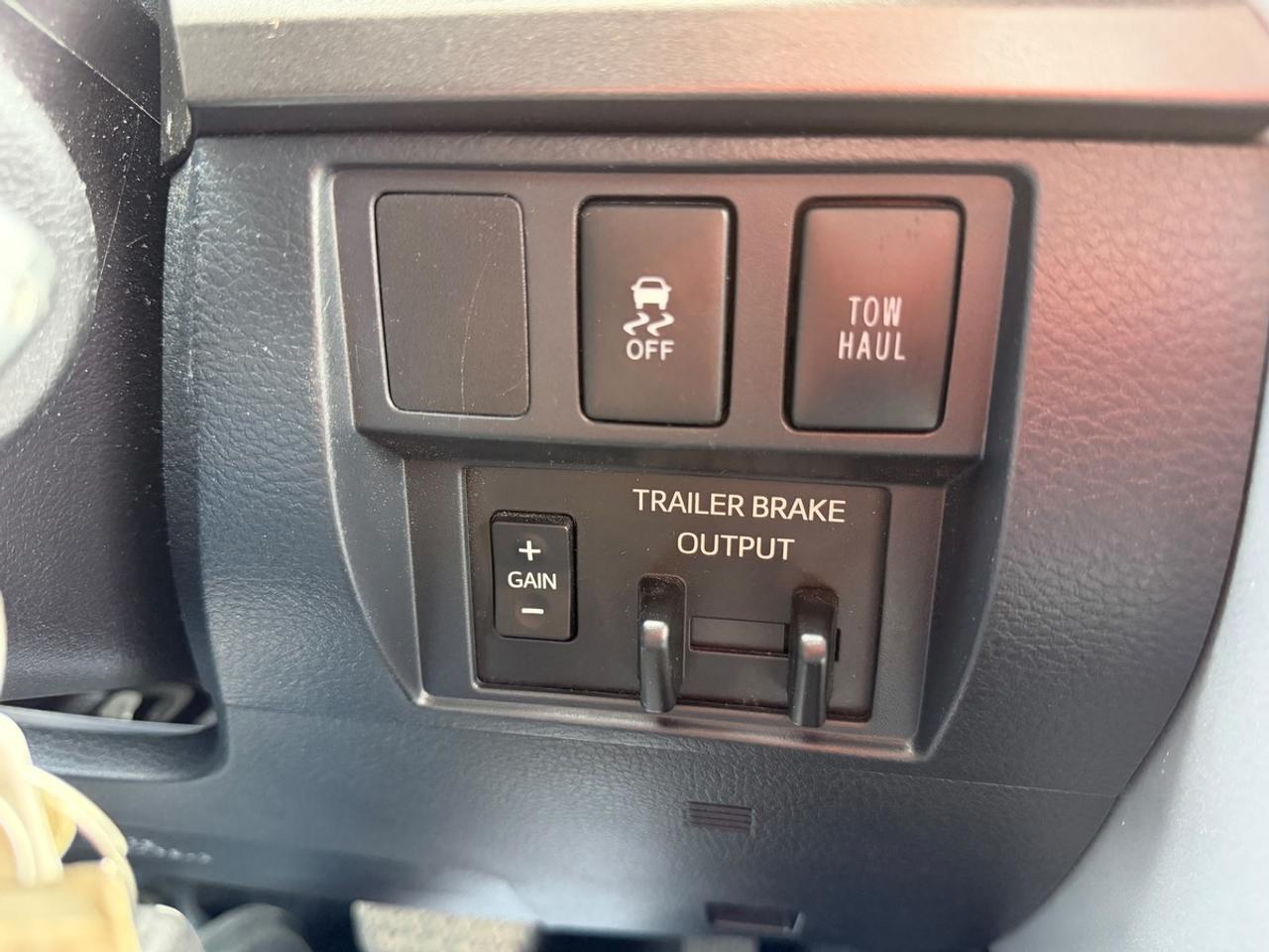 2018 Toyota Tundra SR5 Photo