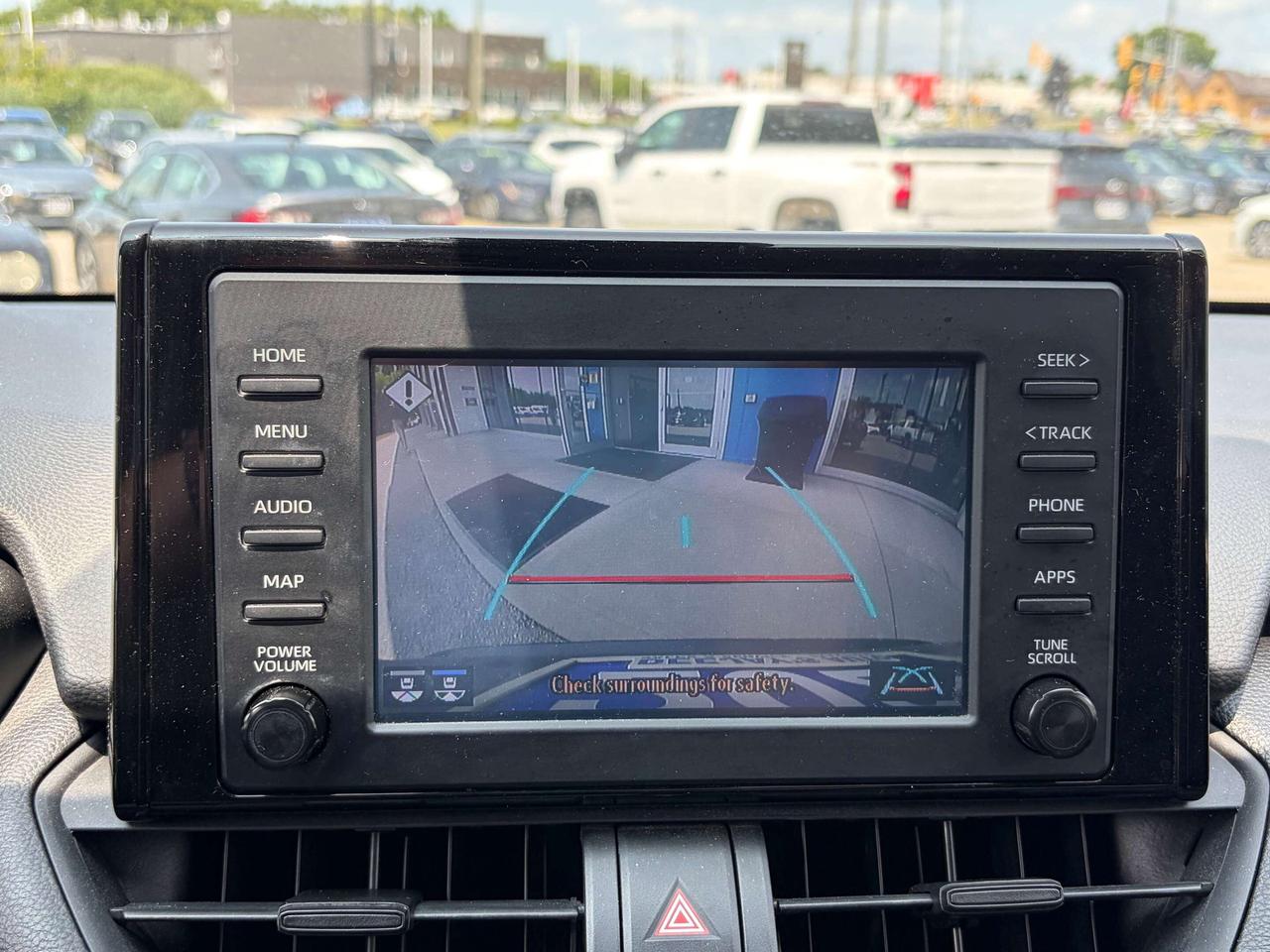 2021 Toyota RAV4 LE Photo
