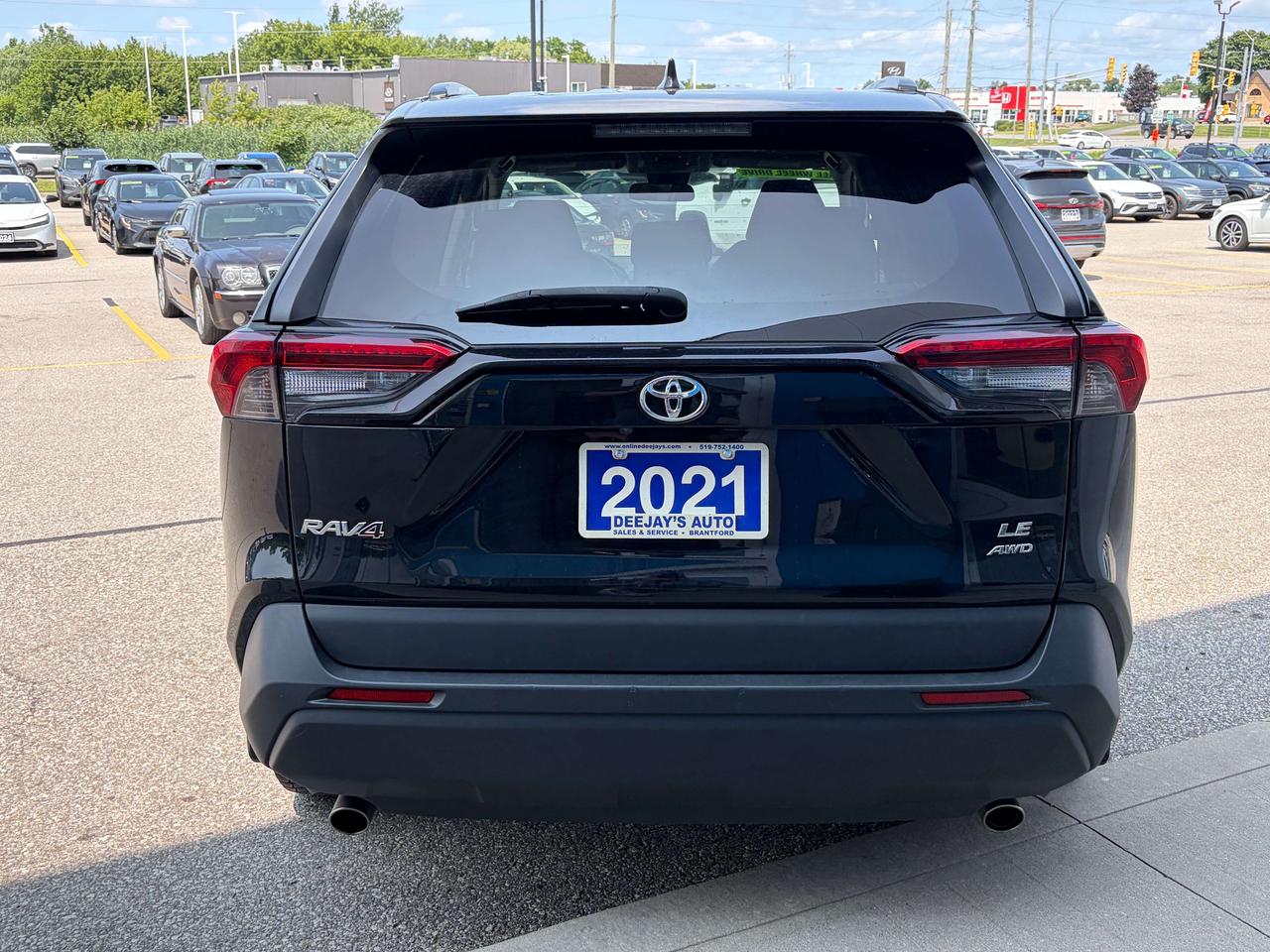 2021 Toyota RAV4 LE AWD   CLEAN CARFAX Photo3