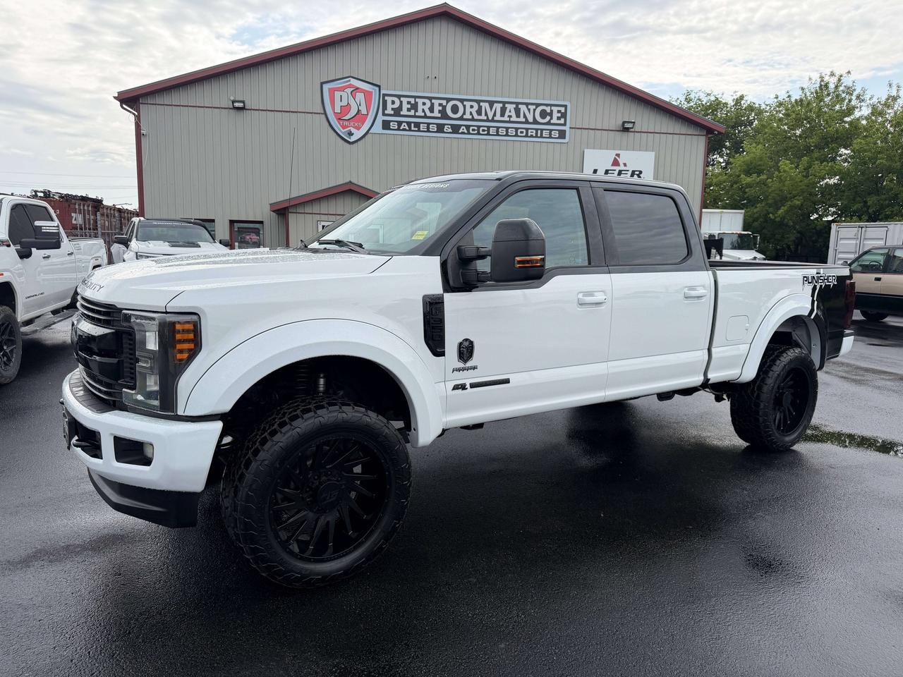 2017 Ford F-350 XLT Photo