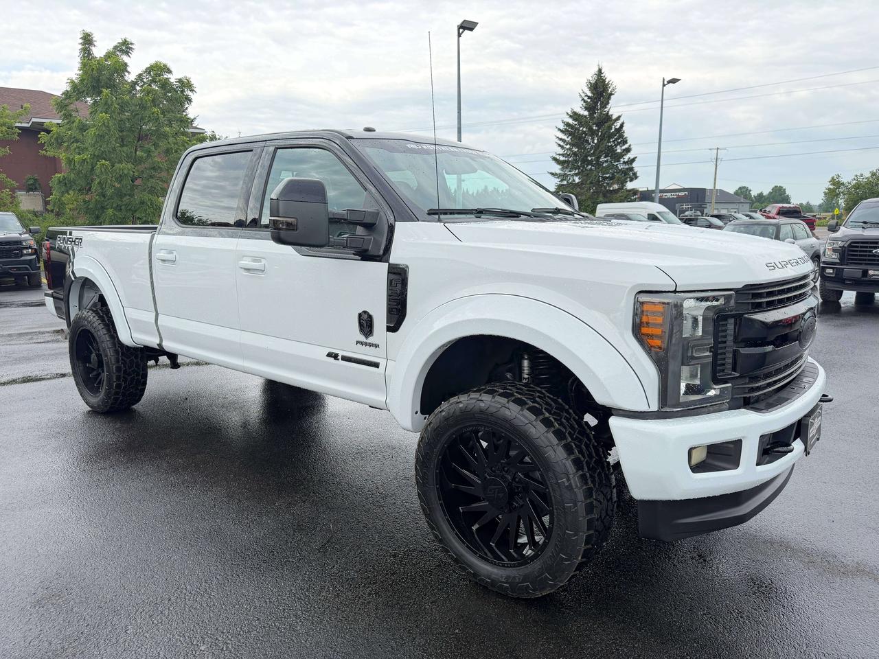 2017 Ford F-350 XLT Photo