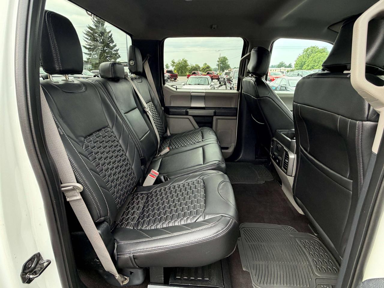 2017 Ford F-350 XLT Photo