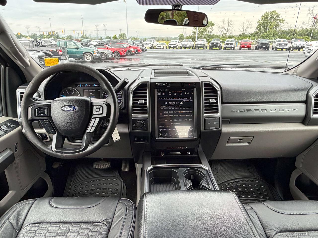 2017 Ford F-350 XLT Photo