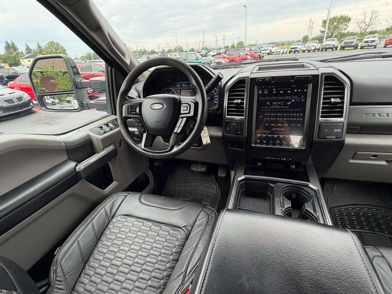 2017 Ford F-350 XLT Photo