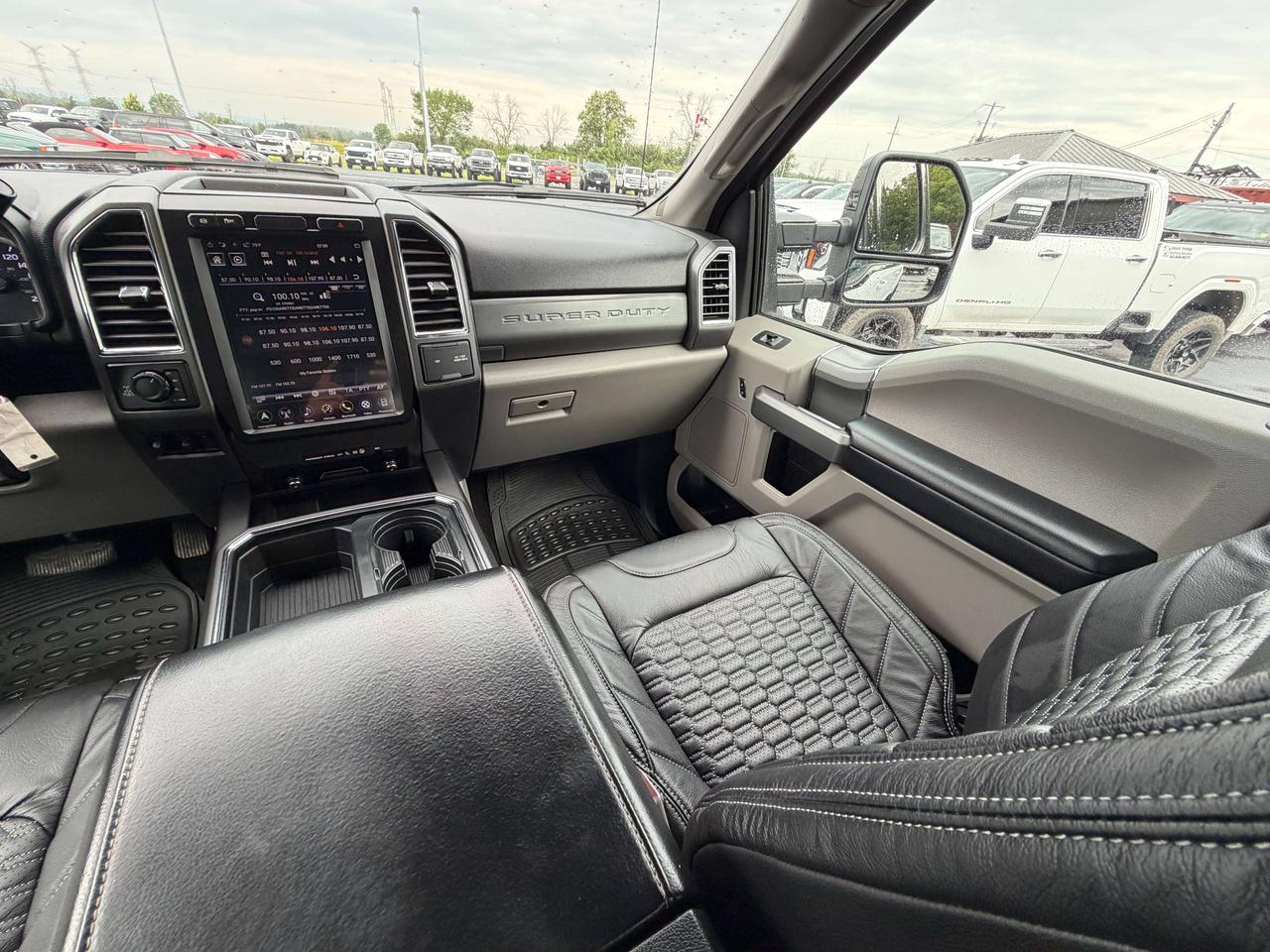 2017 Ford F-350 XLT Photo