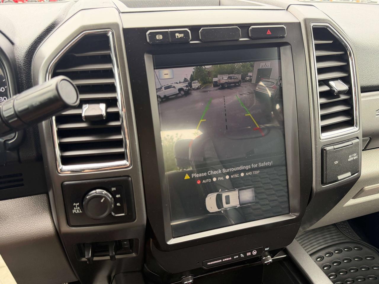 2017 Ford F-350 XLT Photo