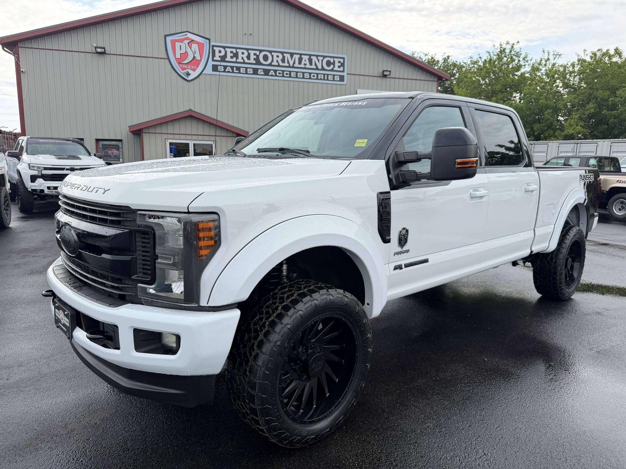 2017 Ford F-350 XLT Photo