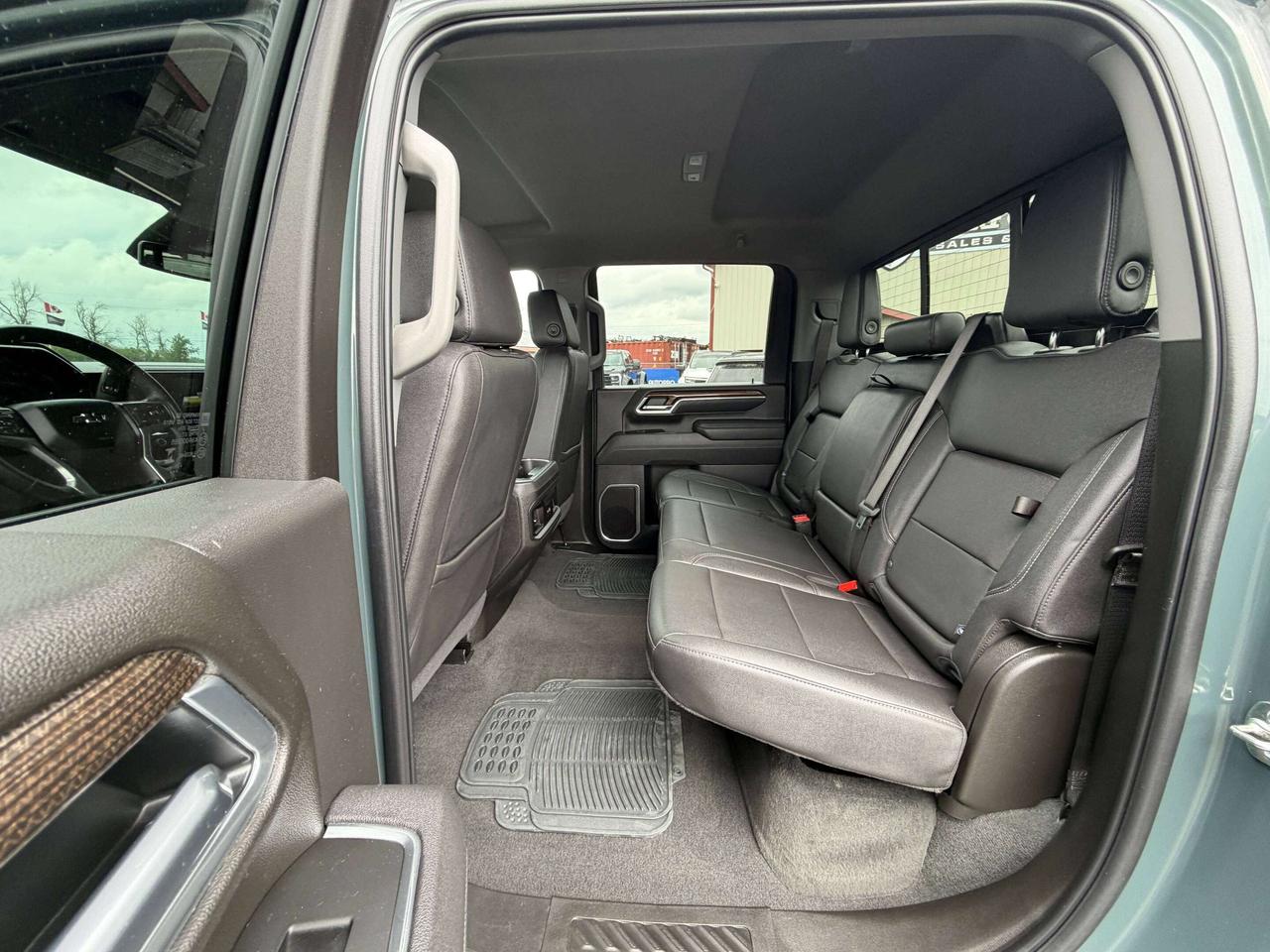 2025 Chevrolet Silverado 2500 LT Photo