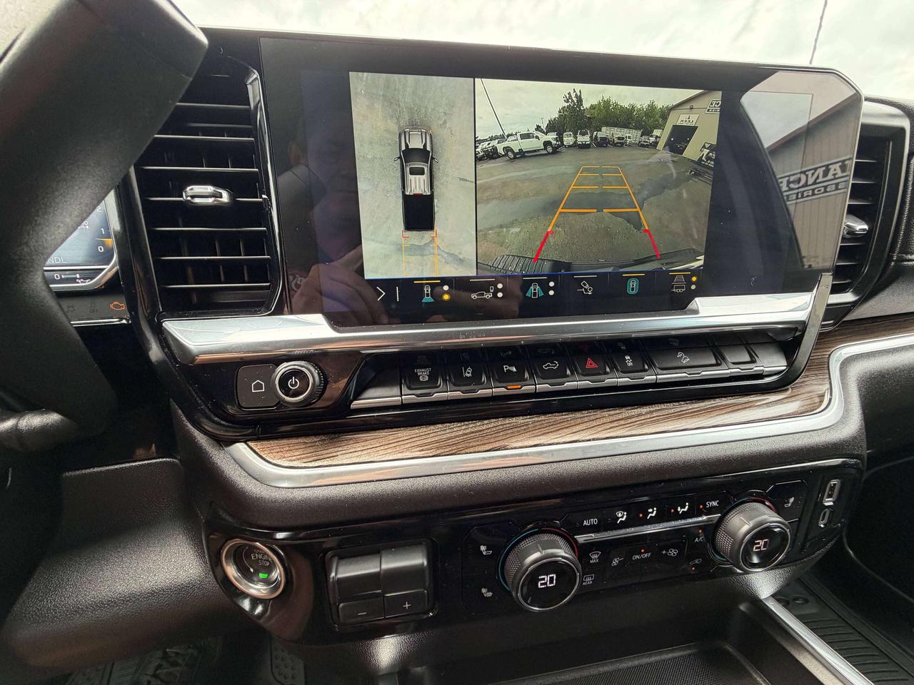 2025 Chevrolet Silverado 2500 LT Photo