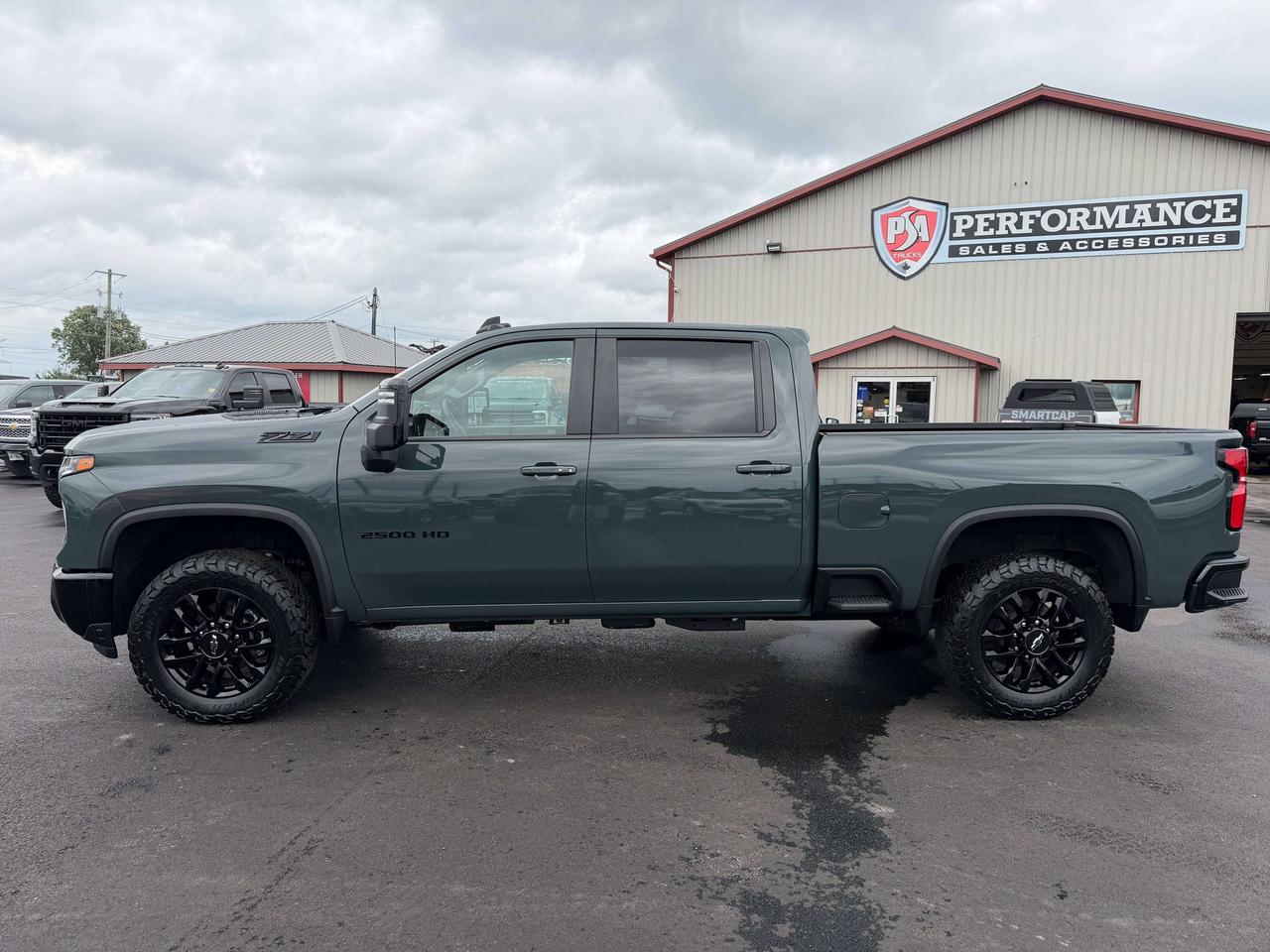 2025 Chevrolet Silverado 2500 LT Photo