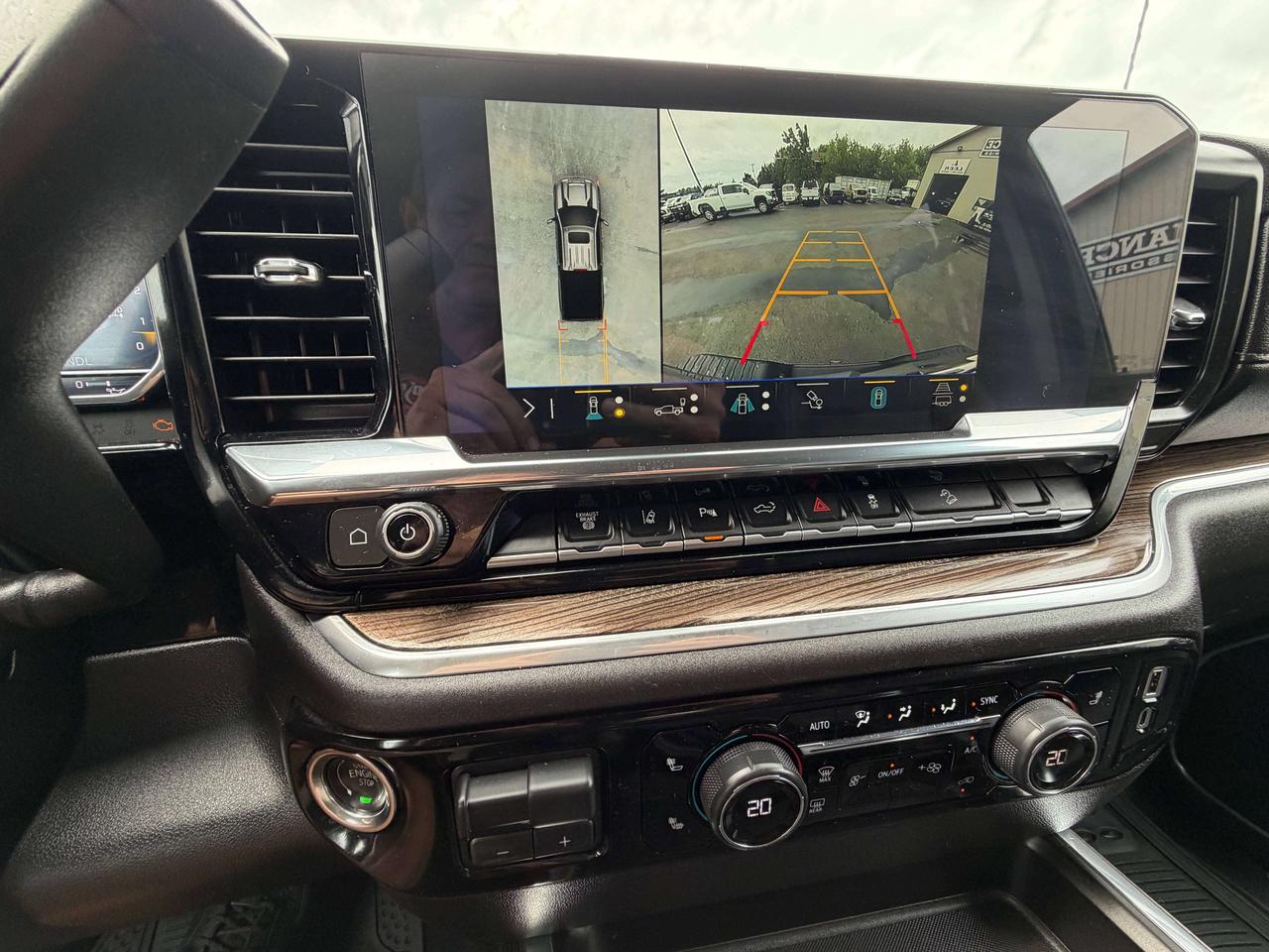 2025 Chevrolet Silverado 2500 LT Photo