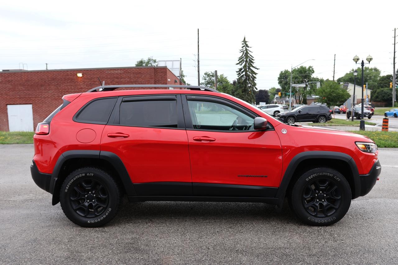 2019 Jeep Cherokee TRAILHAWK-ELITE-4WD-R STARTER/ADAPT CRUISE/NAV/BCA Photo