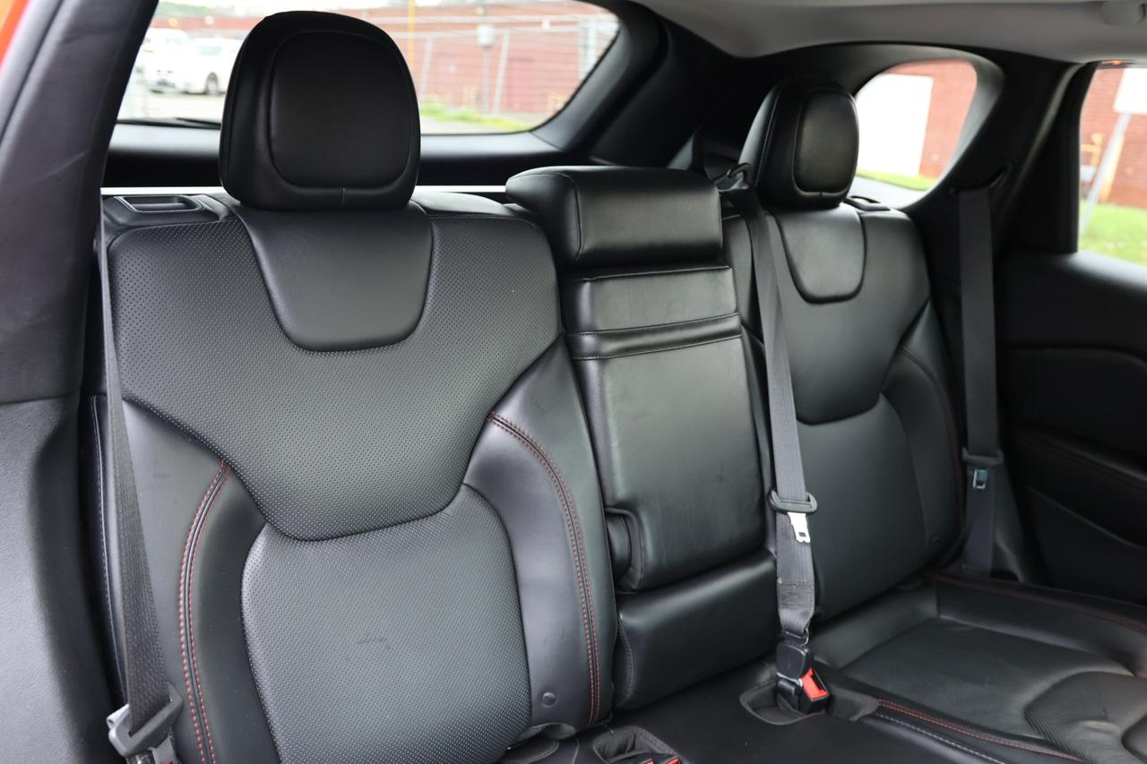 2019 Jeep Cherokee TRAILHAWK-ELITE-4WD-R STARTER/ADAPT CRUISE/NAV/BCA Photo