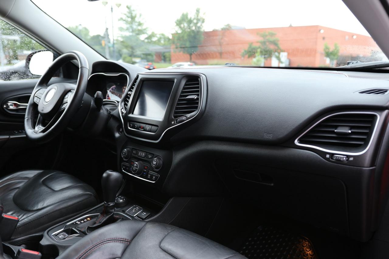 2019 Jeep Cherokee TRAILHAWK-ELITE-4WD-R STARTER/ADAPT CRUISE/NAV/BCA Photo