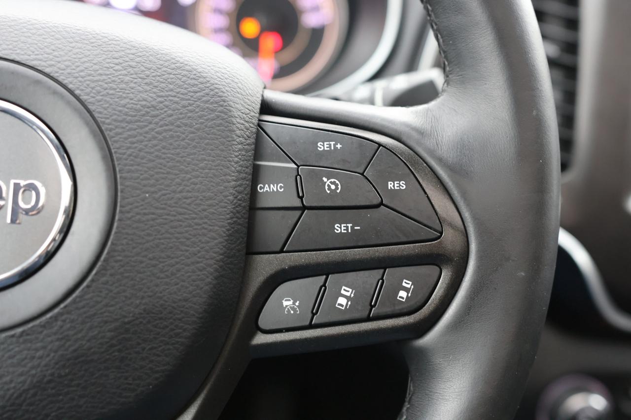 2019 Jeep Cherokee TRAILHAWK-ELITE-4WD-R STARTER/ADAPT CRUISE/NAV/BCA Photo
