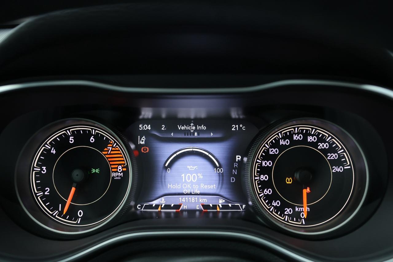 2019 Jeep Cherokee TRAILHAWK-ELITE-4WD-R STARTER/ADAPT CRUISE/NAV/BCA Photo