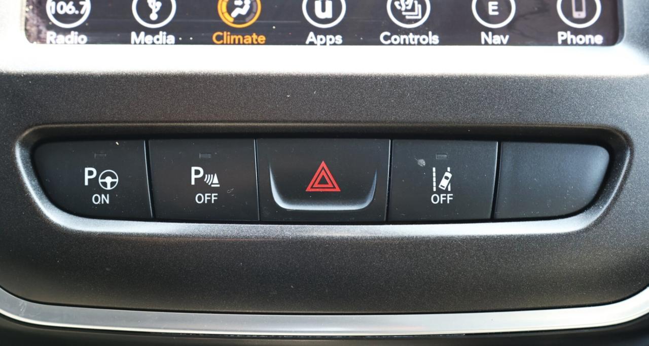 2019 Jeep Cherokee TRAILHAWK-ELITE-4WD-R STARTER/ADAPT CRUISE/NAV/BCA Photo